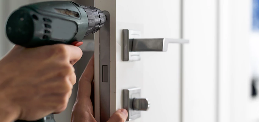 Locksmith For Lock Replacement Near Me in Casa de Oro-Mount Helix, CA