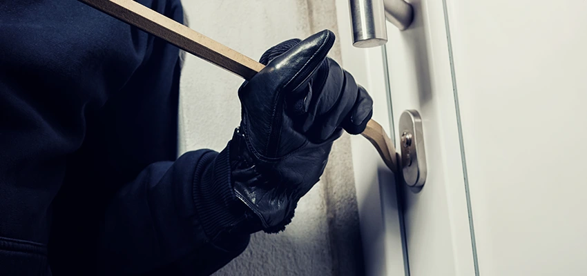 Burglar Damage Door Sensors Repair in Casa de Oro-Mount Helix, CA